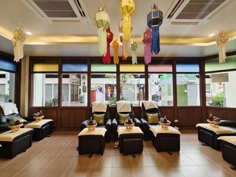 Dellie Relax Spa at Asiatique Experience in Bangkok - Finding Warehouse 3 without losing your evening