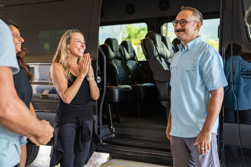 Deluxe Big Island Volcanoes and Dinner Tour - A Kona coffee stop with lunch