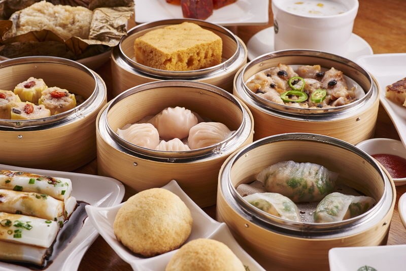 Deluxe Hong Kong Day Tour: Priority Peak Tram, City Walk & Dim Sum - Central’s streets bring the city down to human scale