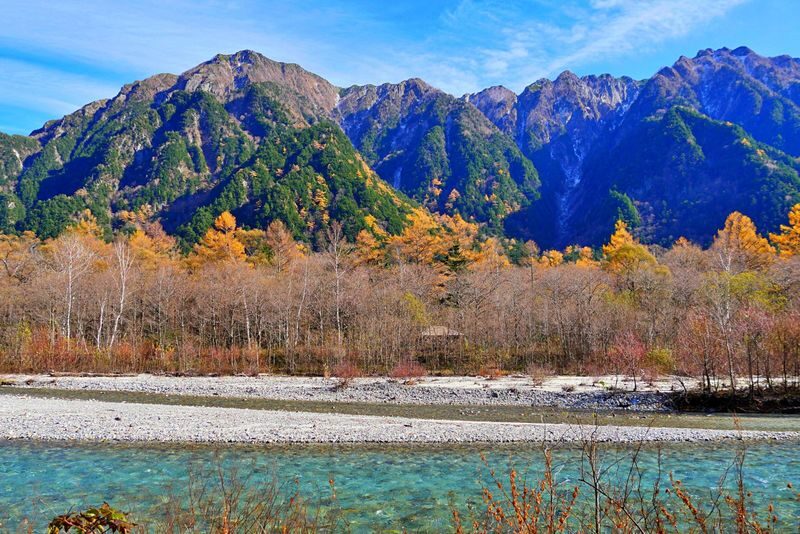 Departure from Nagano / Matsumoto: Kamikochi Secret Spot & Japanese Alps Adventure & Lake Suwa & Suwa Taisha Shrine Day Tour - Suwa Shrine gives the day a different rhythm