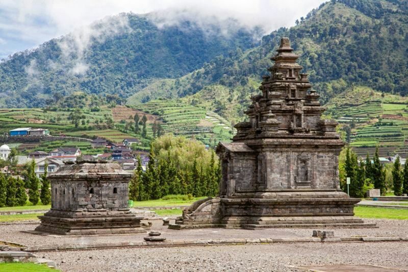 Dieng Plateau Day Trip from Yogyakarta - Color Lake offers a view, not always a full visit