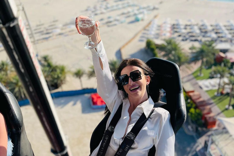 Dinner in the Sky Experience - Check-in, safety gear and the ascent