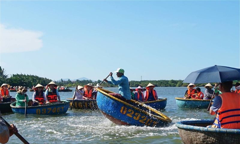 Discovering Hoi Ans Charm by Bamboo Basket Boat & Lantern Boat Trip - Setting off for Bay Mau Coconut Forest
