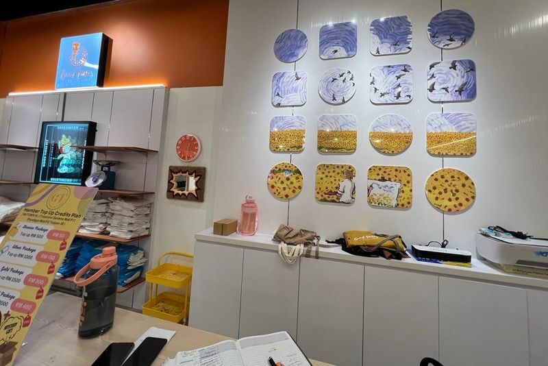 DIY Pottery Workshop with Good Times DIY Pottery in Johor Bahru - Choosing what happens to your pottery
