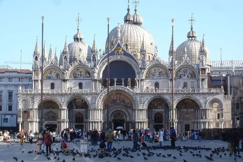 Doges Palace and St. Marks Basilica Tour in Venice - St. Mark’s Basilica: mosaics with a guide’s context