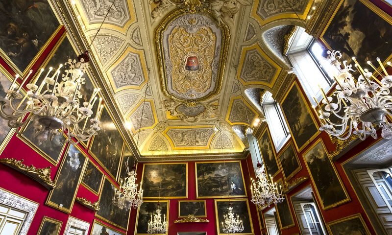 Doria Pamphilj Gallery Admission in Rome - Taking in rooms covered with paintings