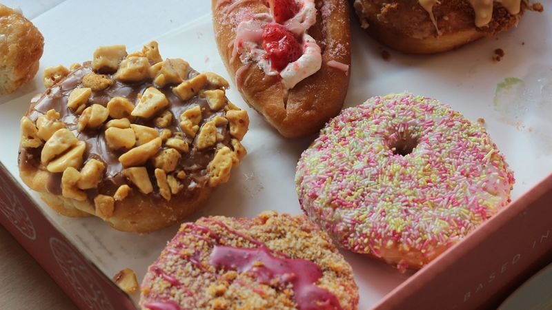 Edinburgh and Royal Mile guide tour with sweet treats - Starting at Kilted Donut in the Grassmarket