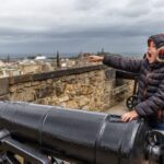 Edinburgh Castle: Express Guided Tour with Entry Ticket - Stories of royalty, pirates and prisoners