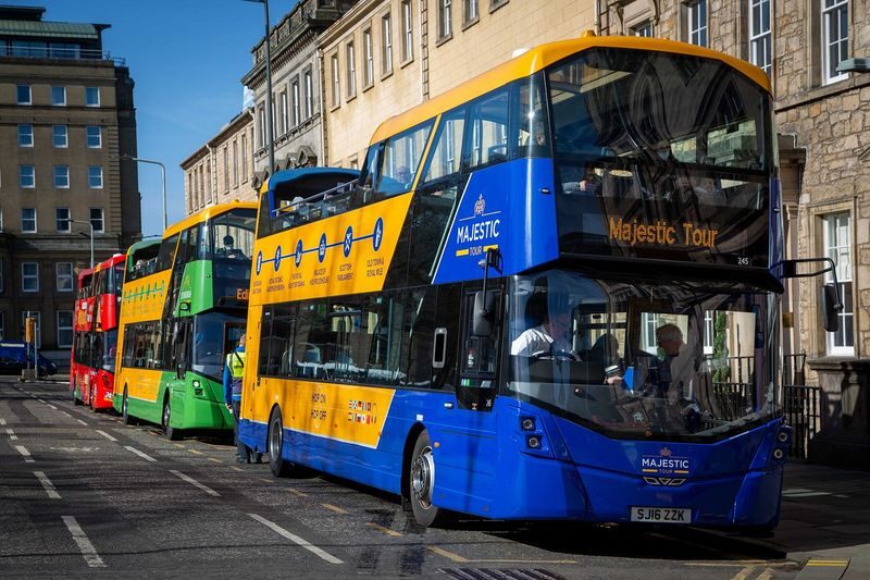 Edinburgh Hop-On Hop-Off Bus Tour - Choosing the route that fits your day