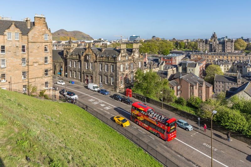 Edinburgh Hop-On Hop-Off City Sightseeing Bus Pass - From St. Andrew Square to the Old Town