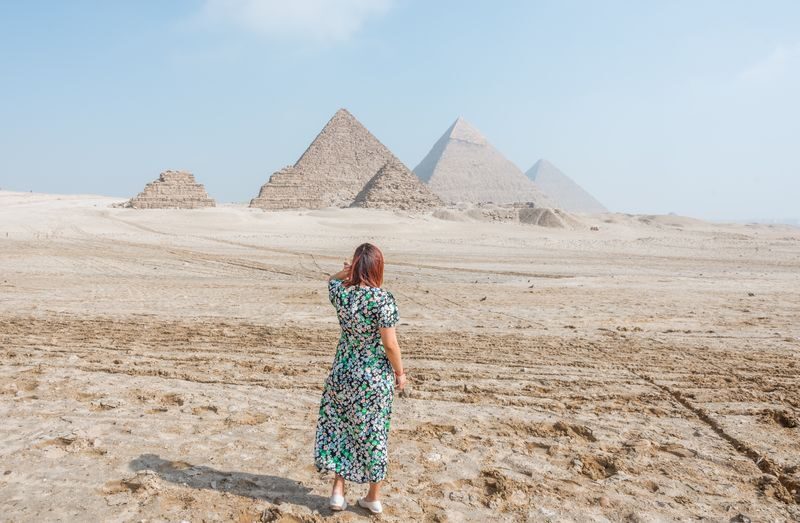 Egyptian Museum, Giza Pyramids & Bazaar Day Tour from Cairo with Lun - Seeing the Pyramids, Sphinx and Valley Temple