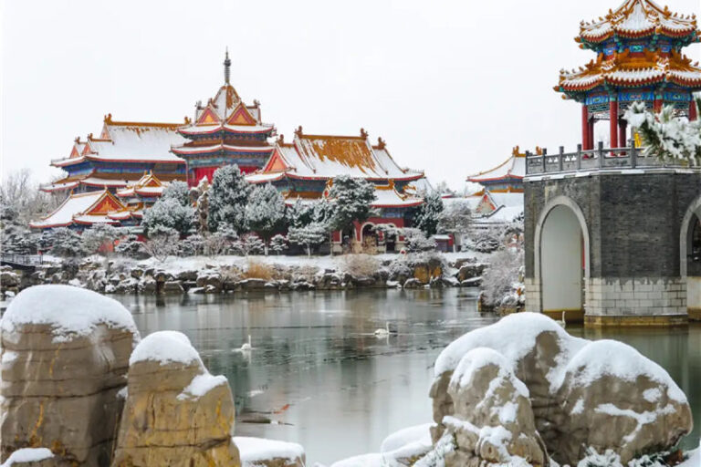 Eight Immortals Crossing The Sea Scenic Area - What the visit is like