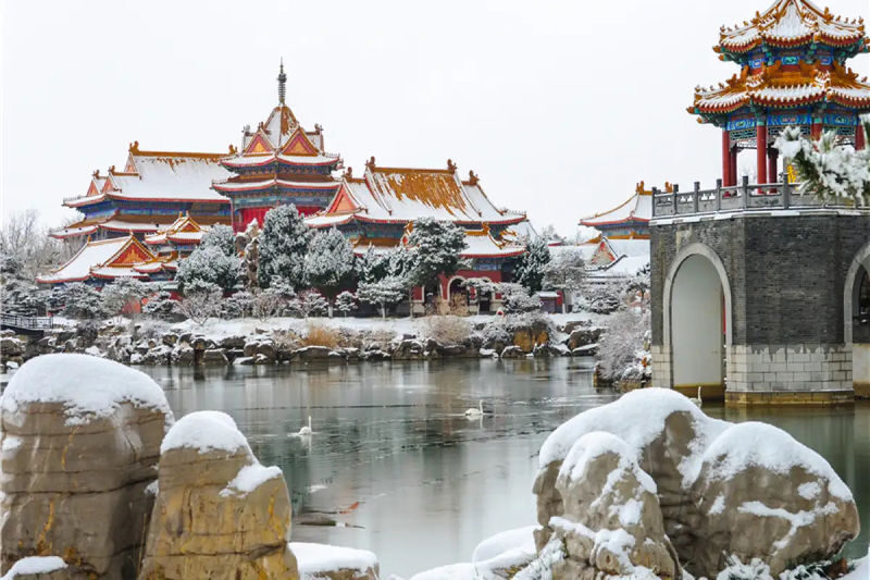 Eight Immortals Crossing The Sea Scenic Area - What the visit is like