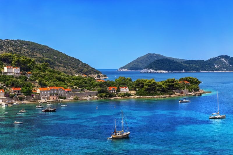 Elaphite Islands Boat Tour from Dubrovnik - Lopud: the beach stop