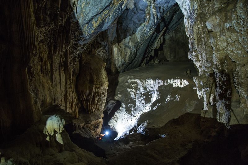 Elephant Cave and Ma Da Exploration 1 Day Tour - Elephant Cave: scale and stories