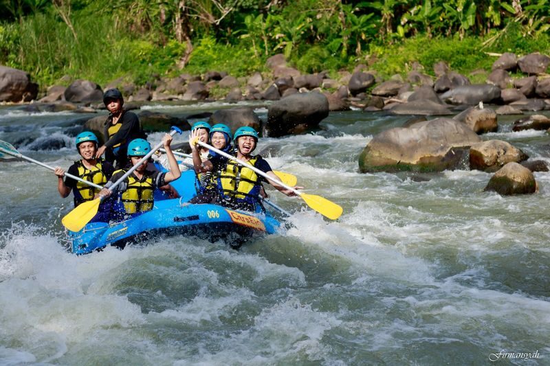 Elo River Rafting & Borobudur (Climb + Guided) Tour in Yogyakarta - Starting out at Elo River
