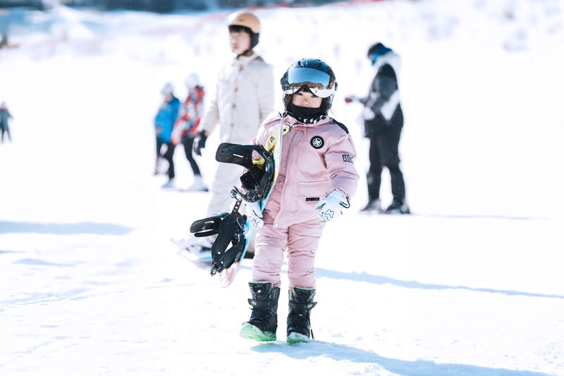 Elysian Gangchon Ski & Snowboard Tour with Gugok Ice Wall Option - Seoul pickup, then a direct ride east