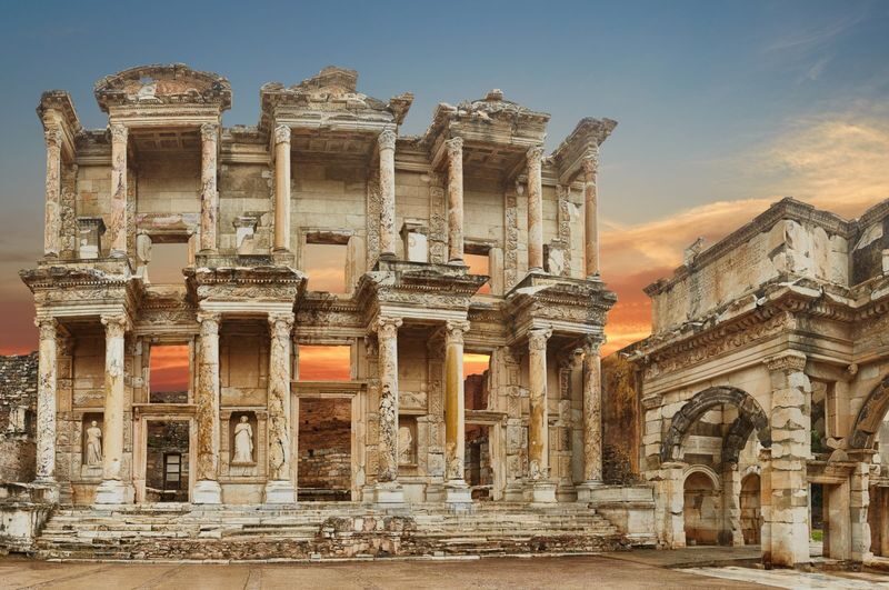 Ephesus & Virgin Marys House Tour for Cruise Passengers - Walking through ancient Ephesus