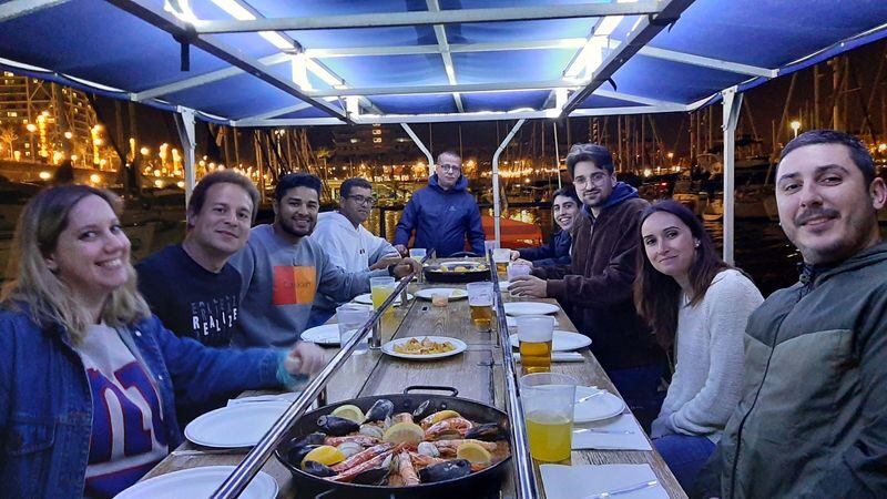 Evening Cruise with Dinner and Drinks in Barcelona - Coastal views, with no long itinerary to manage