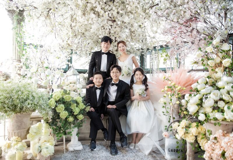 Family Portrait Experience in Seoul by 9 Studio - Getting ready for the camera