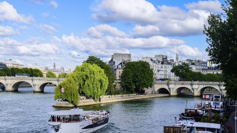 Family River Cruise on the Seine from the Eiffel Tower - From Port de Suffren to the city’s great river views