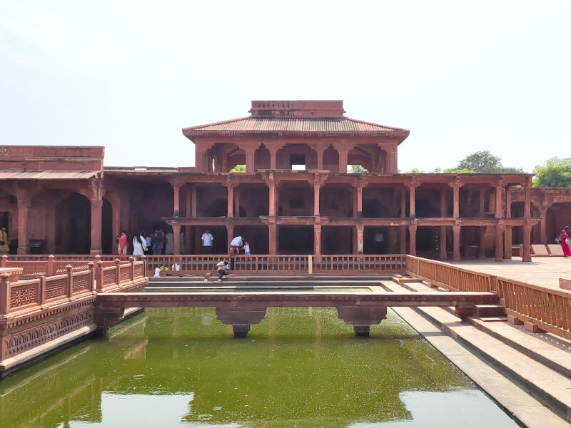 Fatehpur Sikri and Stepwell Tour from Agra to Jaipur - Fatehpur Sikri: a Mughal capital in red sandstone