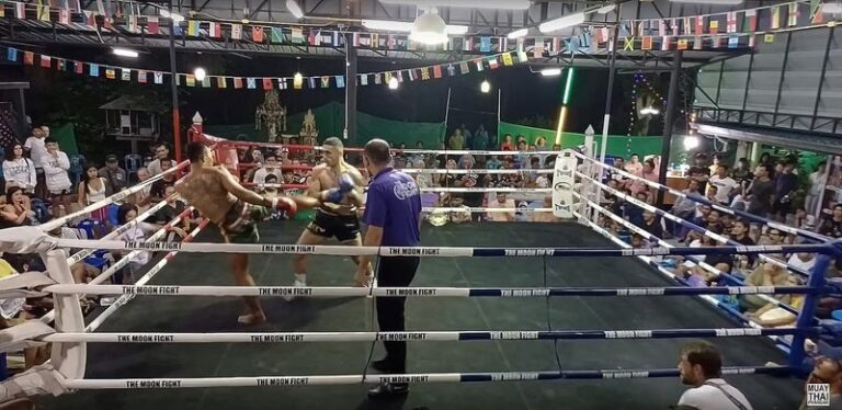 Fight Night at Chinnarach Muay Thai Stadium Kho Phangan - A 9 p.m. start makes this a late-night plan