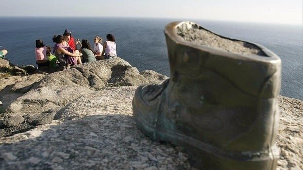Finisterre and Costa da Morte day tour from Santiago de Compostela - Meeting near Santiago’s old-town gateway