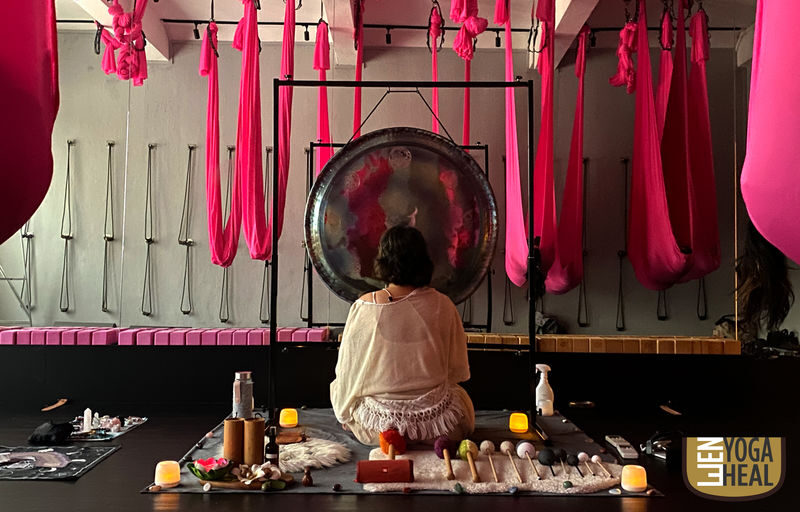 Floating SOUND BATH in a hammock - What the sounds may, and may not, do