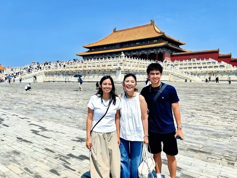 Forbidden City, Tiananmen Square & Treasure Museum Small Group Tour - Tiananmen Square: a wider frame for the palace