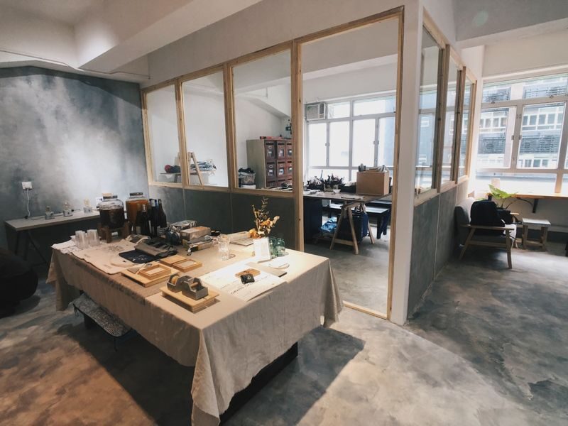 Freeze Lifestyle - DIY Cement Workshop - A longer project: the concrete lap joint stool