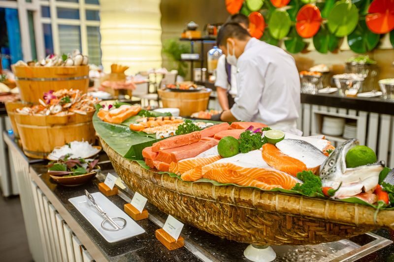Friday BBQ Seafood Buffet At Grand Mercure Danang - Make time for the Japanese corner