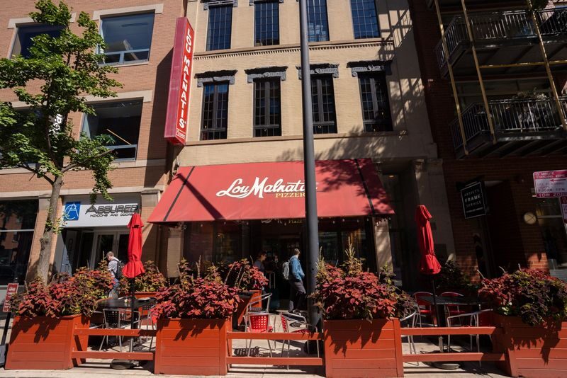 From Architecture to Food Tour in Chicago - Four tastes of Chicago, not a full meal