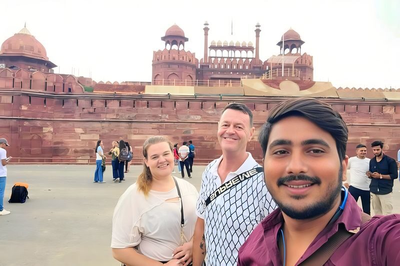 From Delhi: 5 Day Golden Triangle Tour with Tiger Safari - Day 1: Old Delhi, temples and the capital’s grand avenues