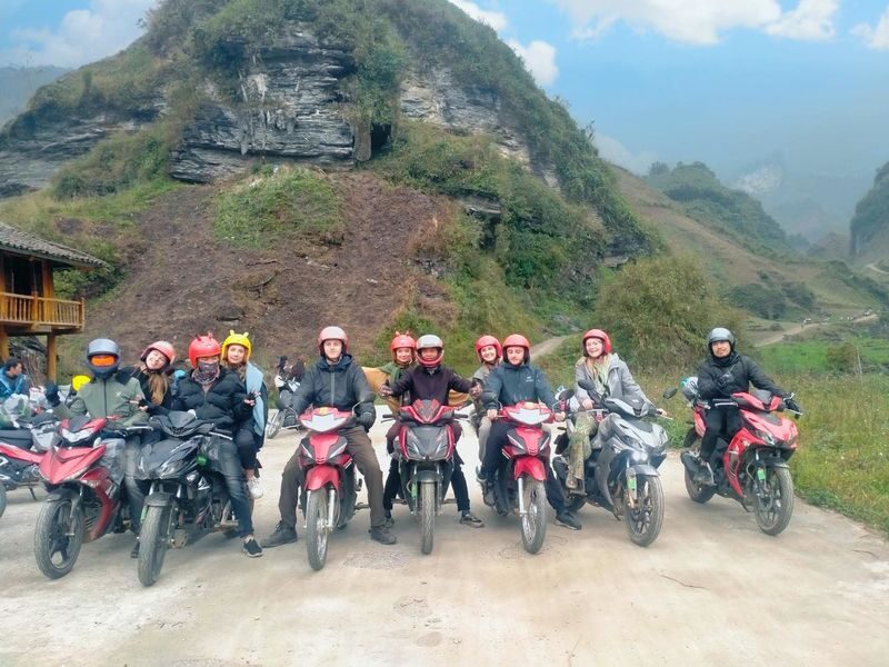 From Hanoi: 3-Night 2-Day Ha Giang Loop Tour with Easy Rider & Flexible Drop-off Options - Ma Pi Leng Pass and the mountain views