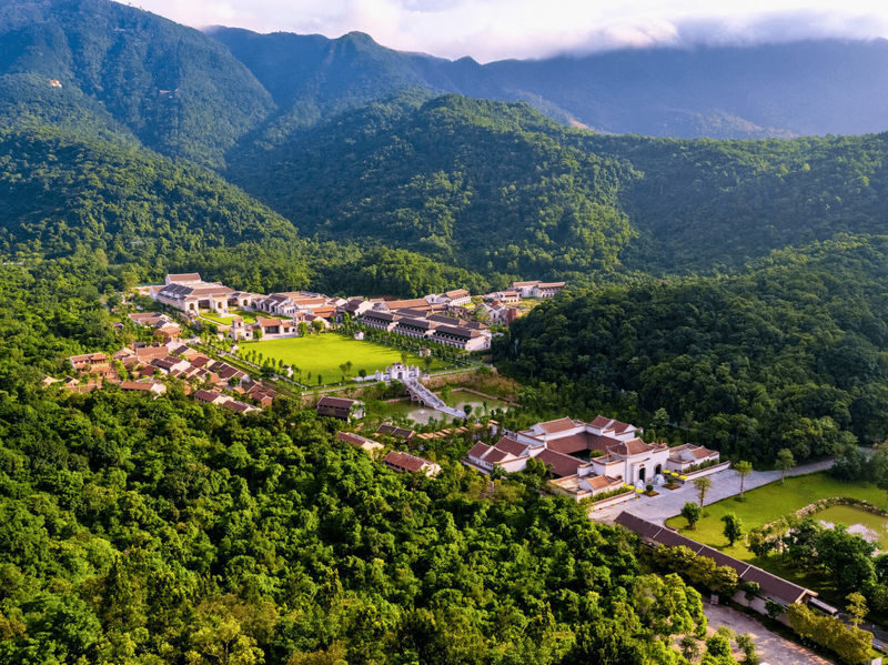 From Hanoi/Halong: Yen Tu Mountain UNESCO Site Day Tour - Setting out from Hanoi or Halong