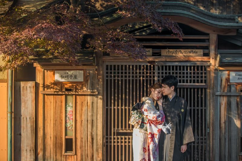 Fukuoka: Couples & Travel Photography Experience (Chinese / Cantonese / English Service) - Choosing between Fukuokas shrines, parks, and city streets