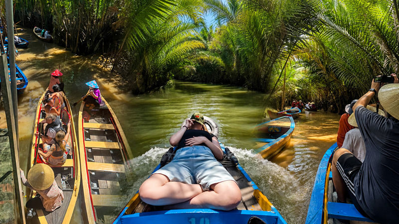 Full Day Excursion To Mekong Delta from Ho Chi Minh City - The morning ride and Vinh Trang Pagoda