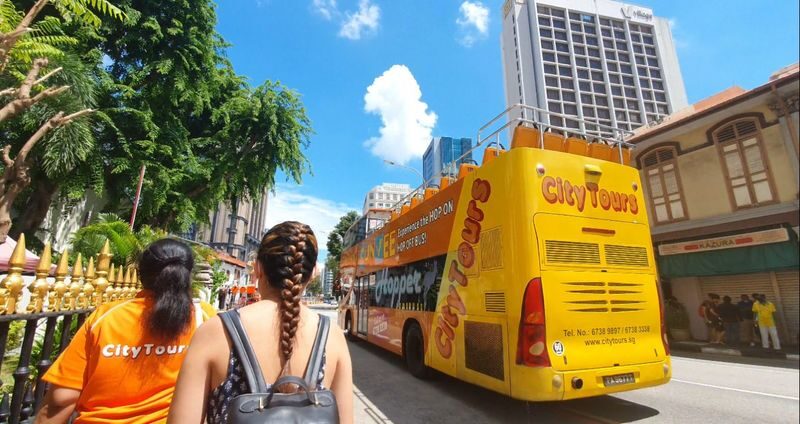 FunVee Hop On Hop Off Bus Tour - Starting from Marina Square at 18:45