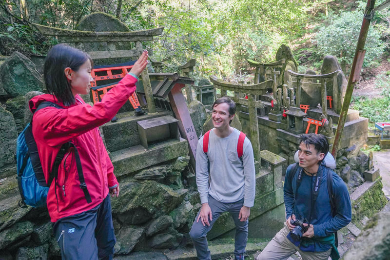 Fushimi Inari Hidden Hiking Tour: Escape the Crowds - A mountain path instead of a shrine queue