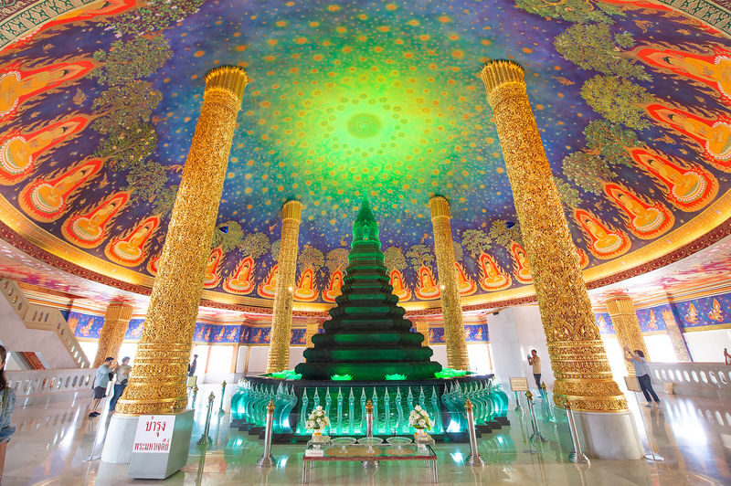 Ganesha Temple Tour: Wat Paknam, Wat Saman (Pink Ganesha) - Wat Paknam: a golden Buddha and emerald-glass stupa