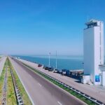 Giethoorn, Afsluitdijk, Zaanse Schans Day Tour with Hotel Pick up - Afsluitdijk: a short stop for a big view
