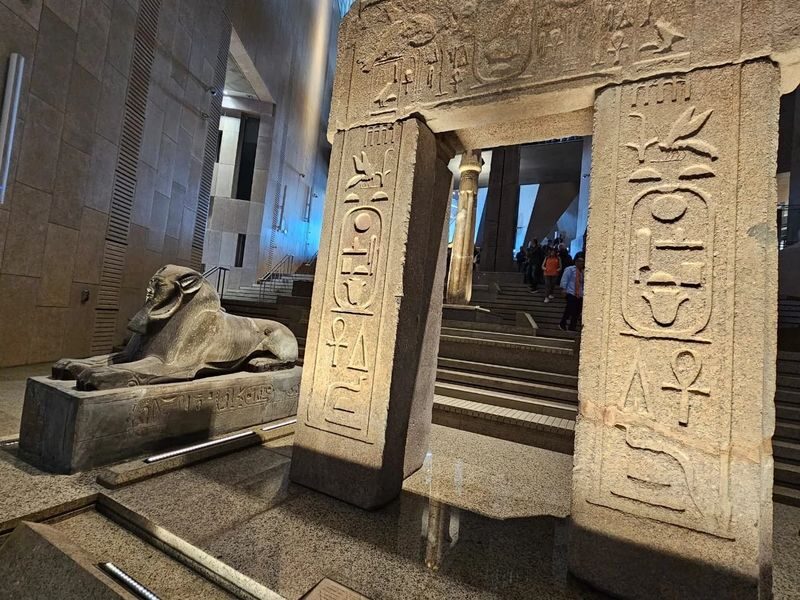 Giza Pyramids and Grand Egyptian Museum Tour with Lunch - Lunch with a needed pause in the day