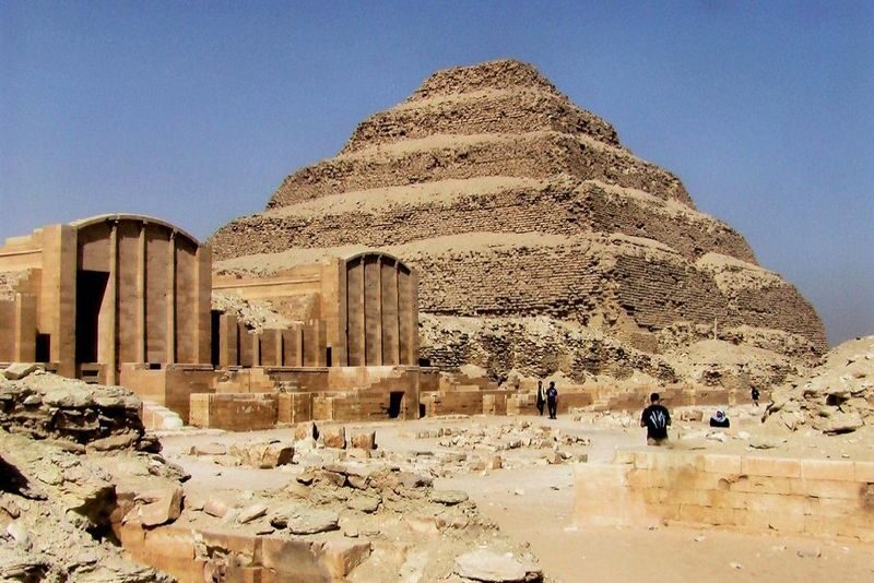 Giza Pyramids, Saqqara Step Pyramid, Memphis & Dahshur Red Pyramid - Starting early at the Giza Plateau