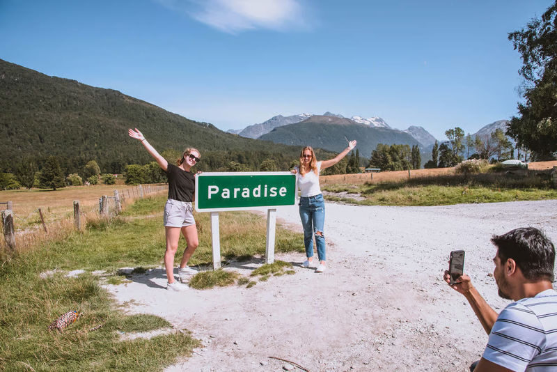Glenorchy & Paradise Half-Day Film Theme Tour - Glenorchy brings the film theme into focus