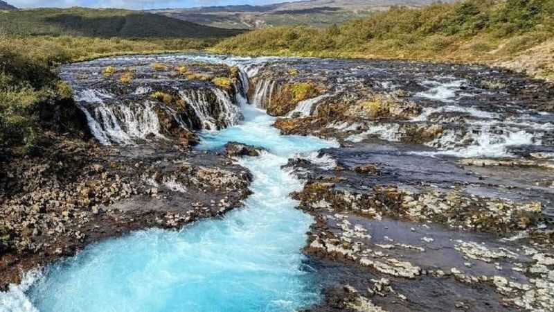 Golden Circle, Bruarfoss & Kerid Volcanic crater from Reykjavik - Strokkur at Geysir: wait for the next eruption