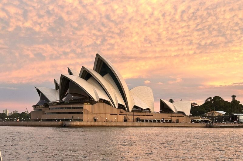 Golden Glow Sunset Sydney Harbour Cruise - From Aquarium Wharf to the open harbour