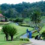 Golf Club at Phuket Country Club - The lake-side par 5 is the signature moment