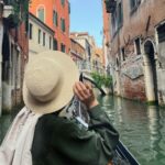 Grand Canal Romantic Gondola Ride in Venice - The introduction: gondolas, Venice, and a VR stop