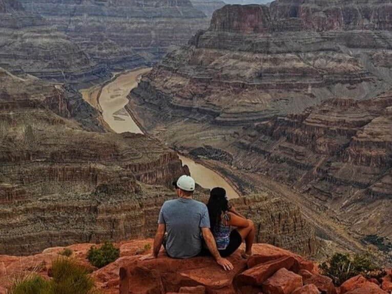 Grand Canyon Sleep-In Half-Day Tour from Las Vegas - The van makes a difference on a long drive